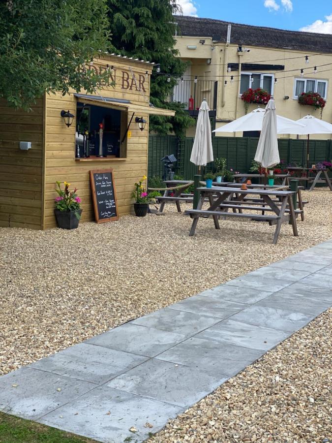 Greyhound Country Inn Honiton Buitenkant foto